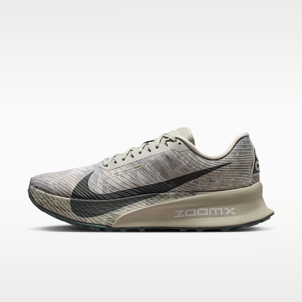 NIKE ACG Ultrafly Trail