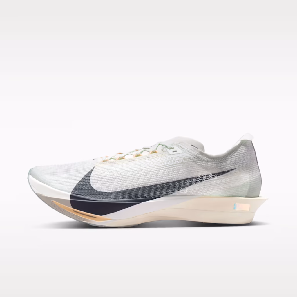 NIKE Streakfly 2