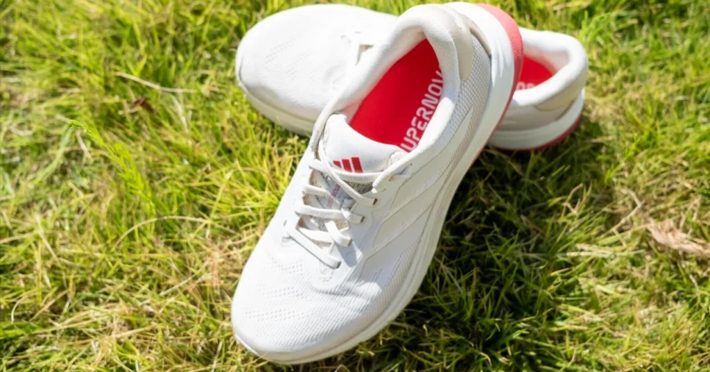 adidas Supernova Rise 2のランニングシューズ
