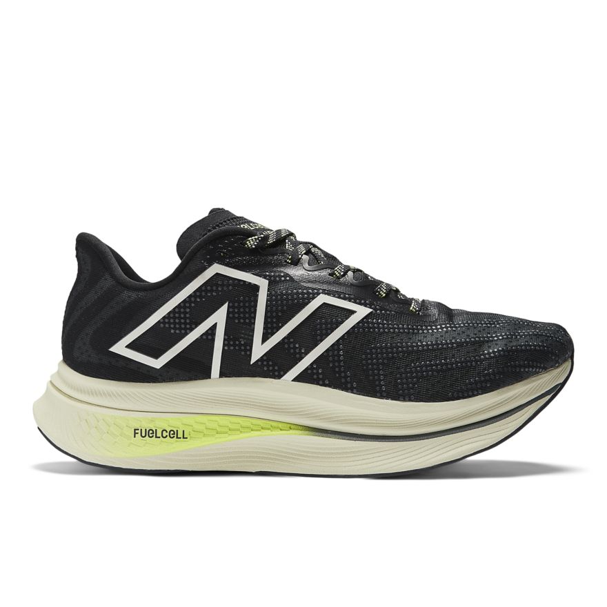 NEW BALANCE FuelCell SuperComp Trainer v2