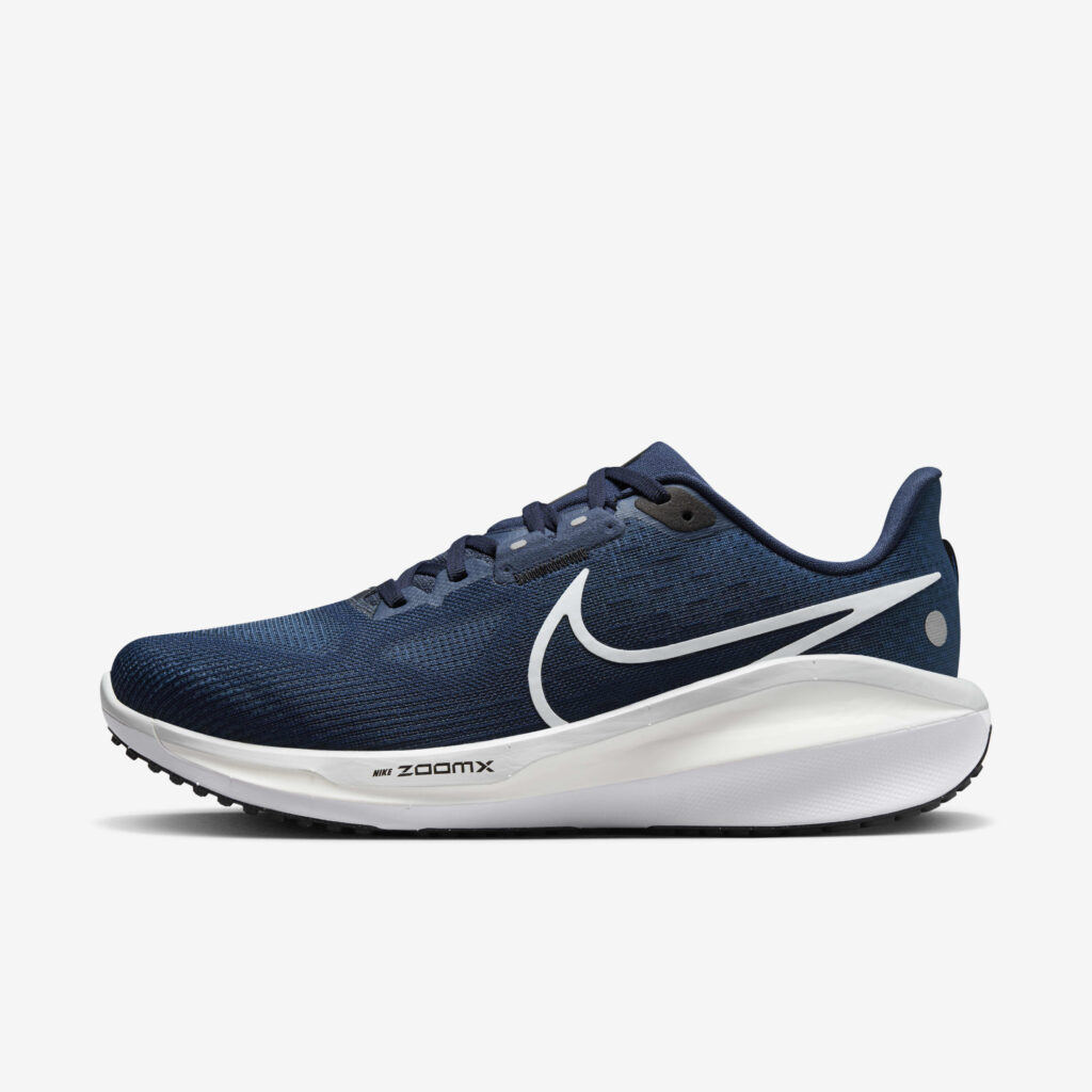 NIKE Vomero 17