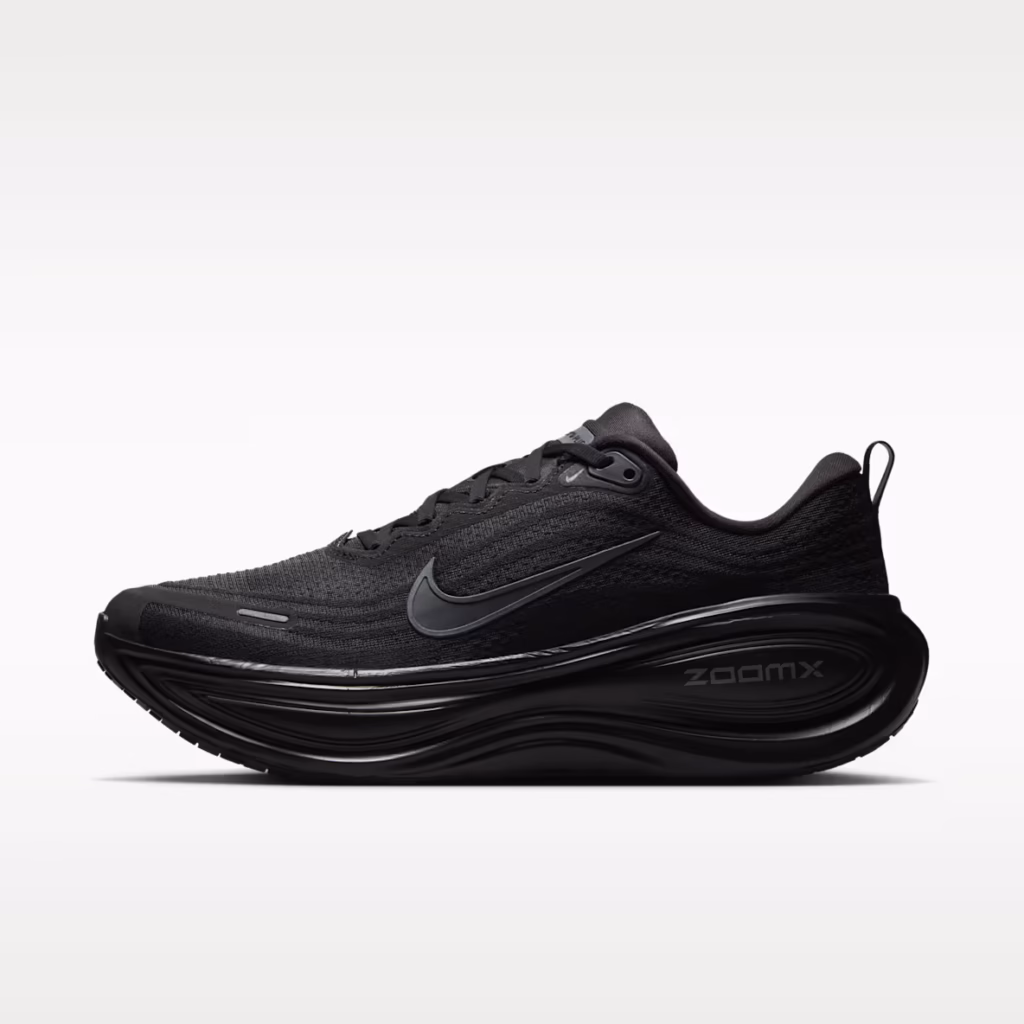 NIKE Vomero Plus
