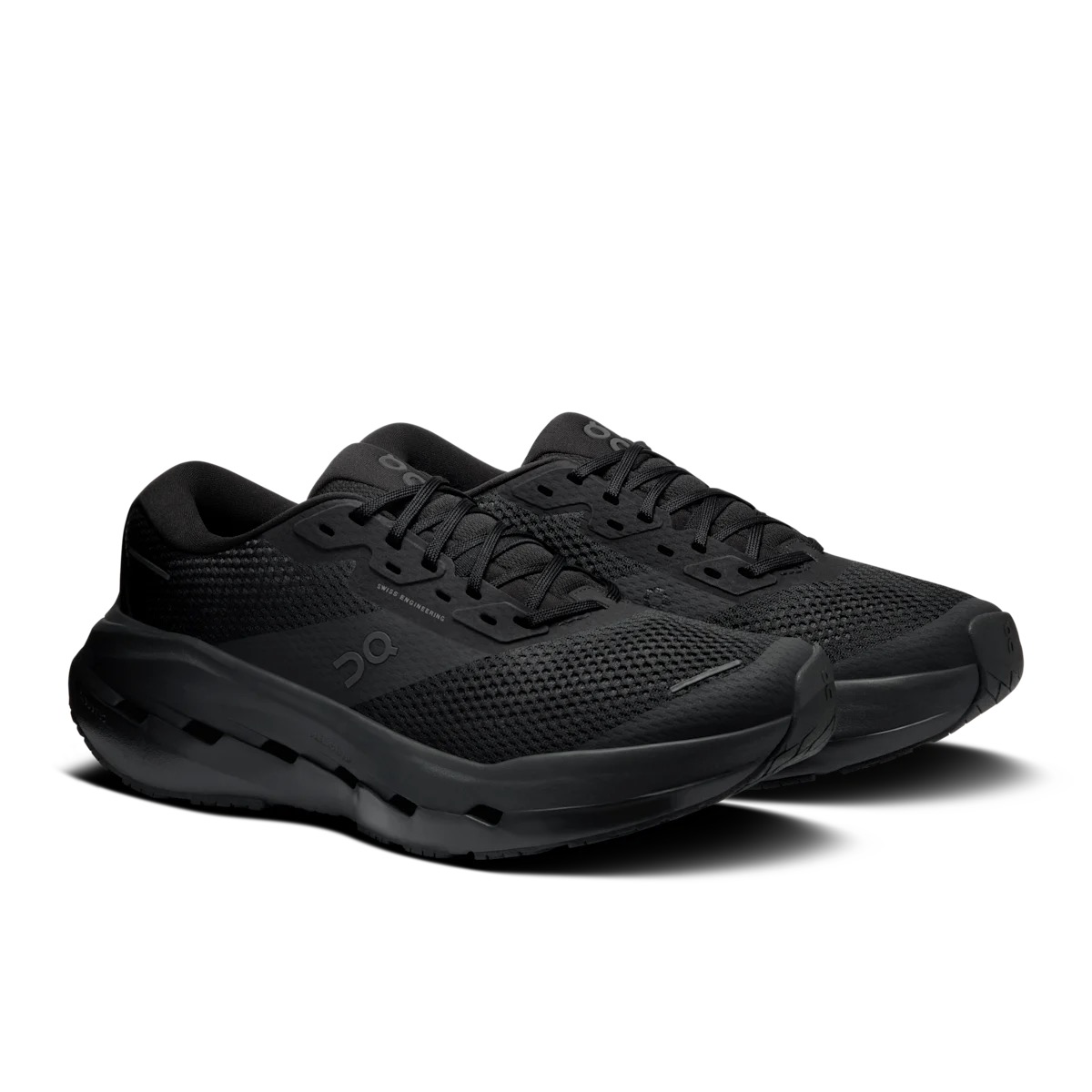 Cloudrunner 3 Max(Black/Black)のアイキャッチ用写真。
